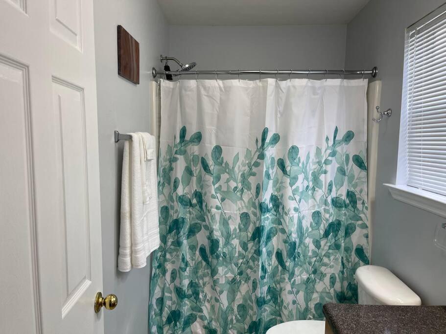 Cheerful 3-Bedrooms With Free Parking On Premises Tallahassee Buitenkant foto